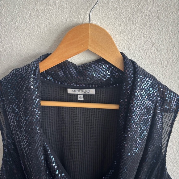 NWT Anne Klein Navy Sequined Sleeveless Blouse Formal Event Designer Top - Picture 2 of 7